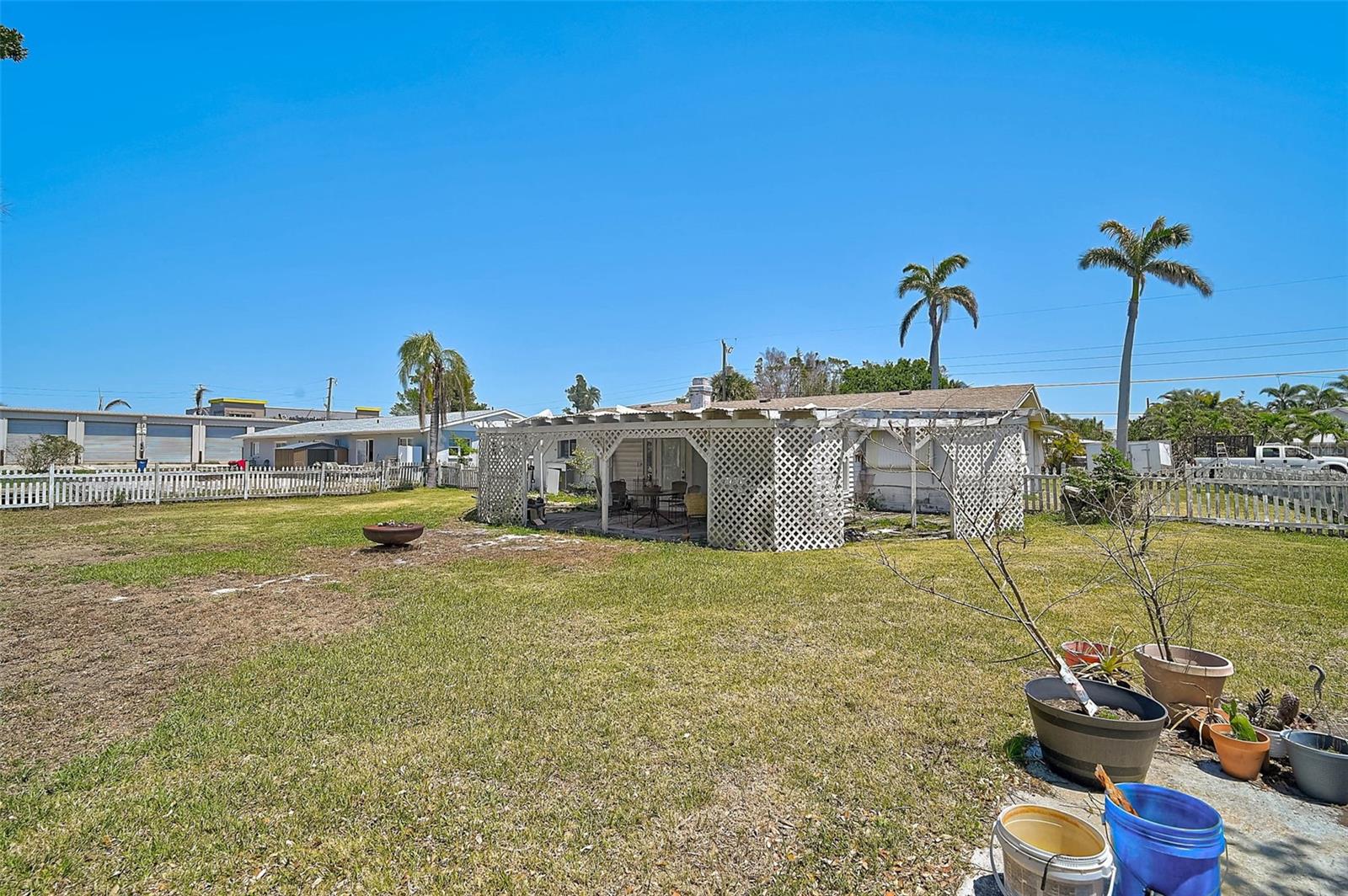 BAY BEACH - Residential