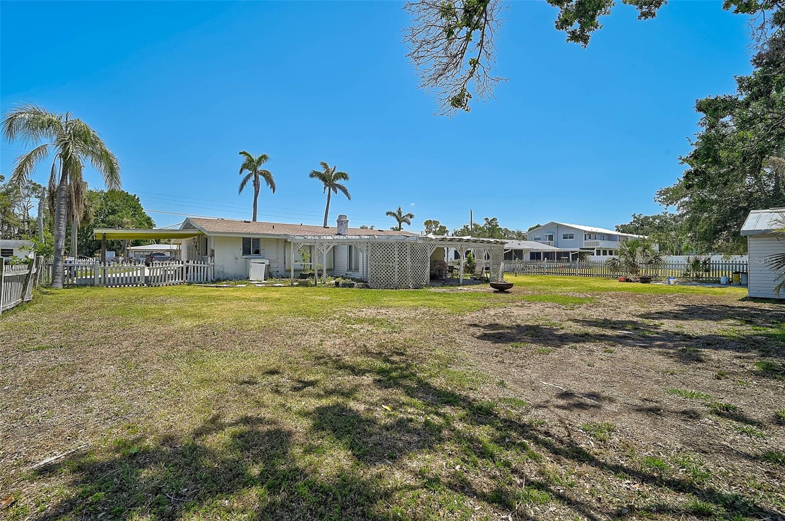 BAY BEACH - Residential