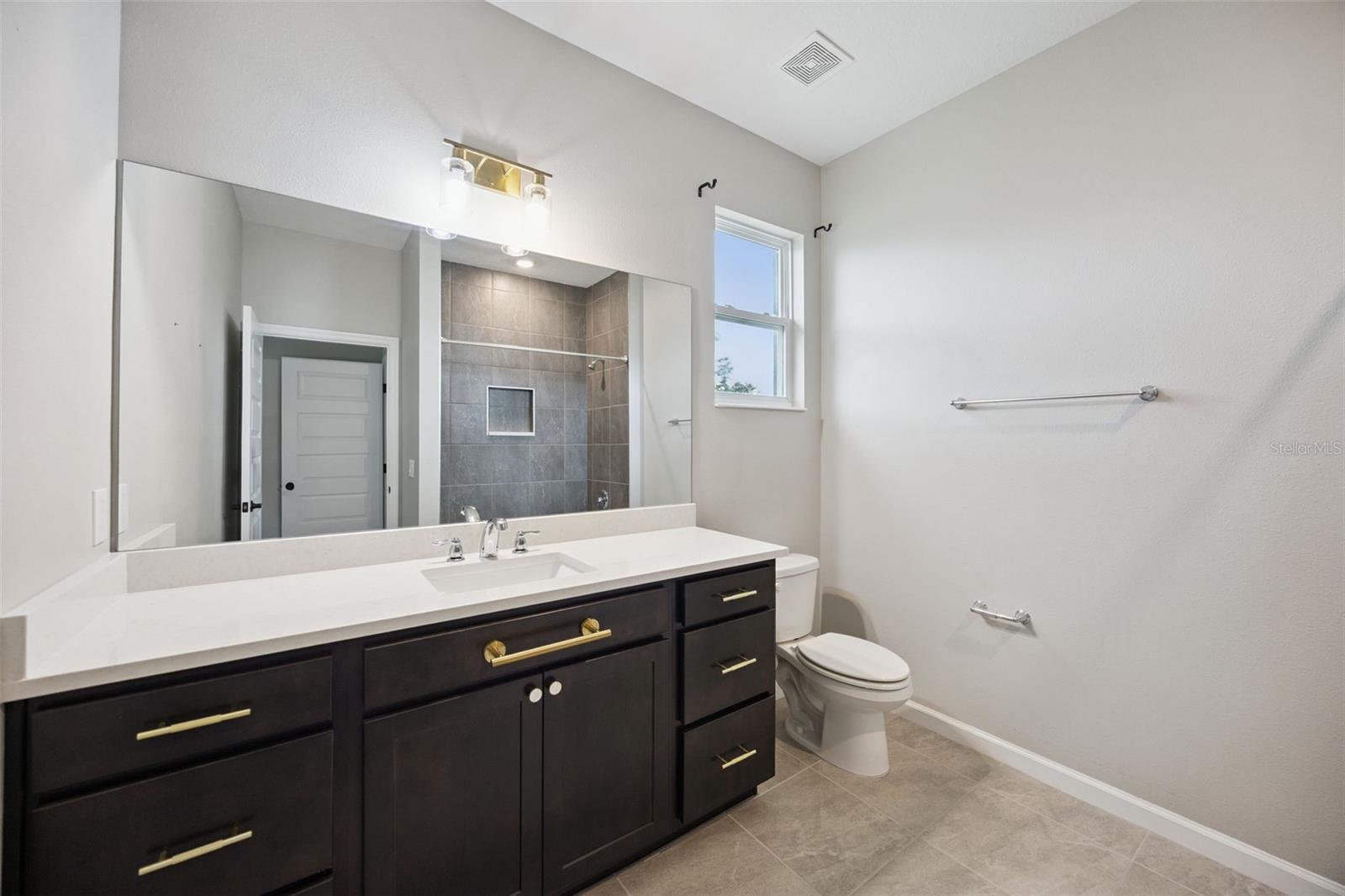 COLLINS RESERVE - Residential