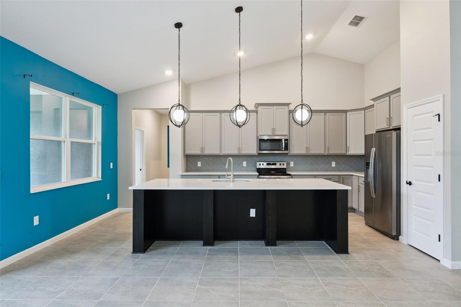 COLLINS RESERVE - Residential