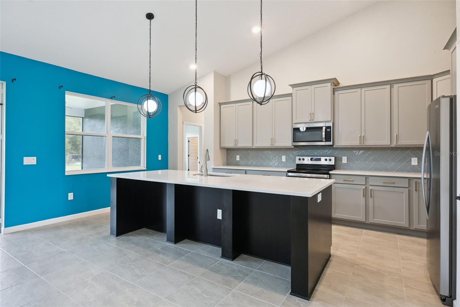 COLLINS RESERVE - Residential