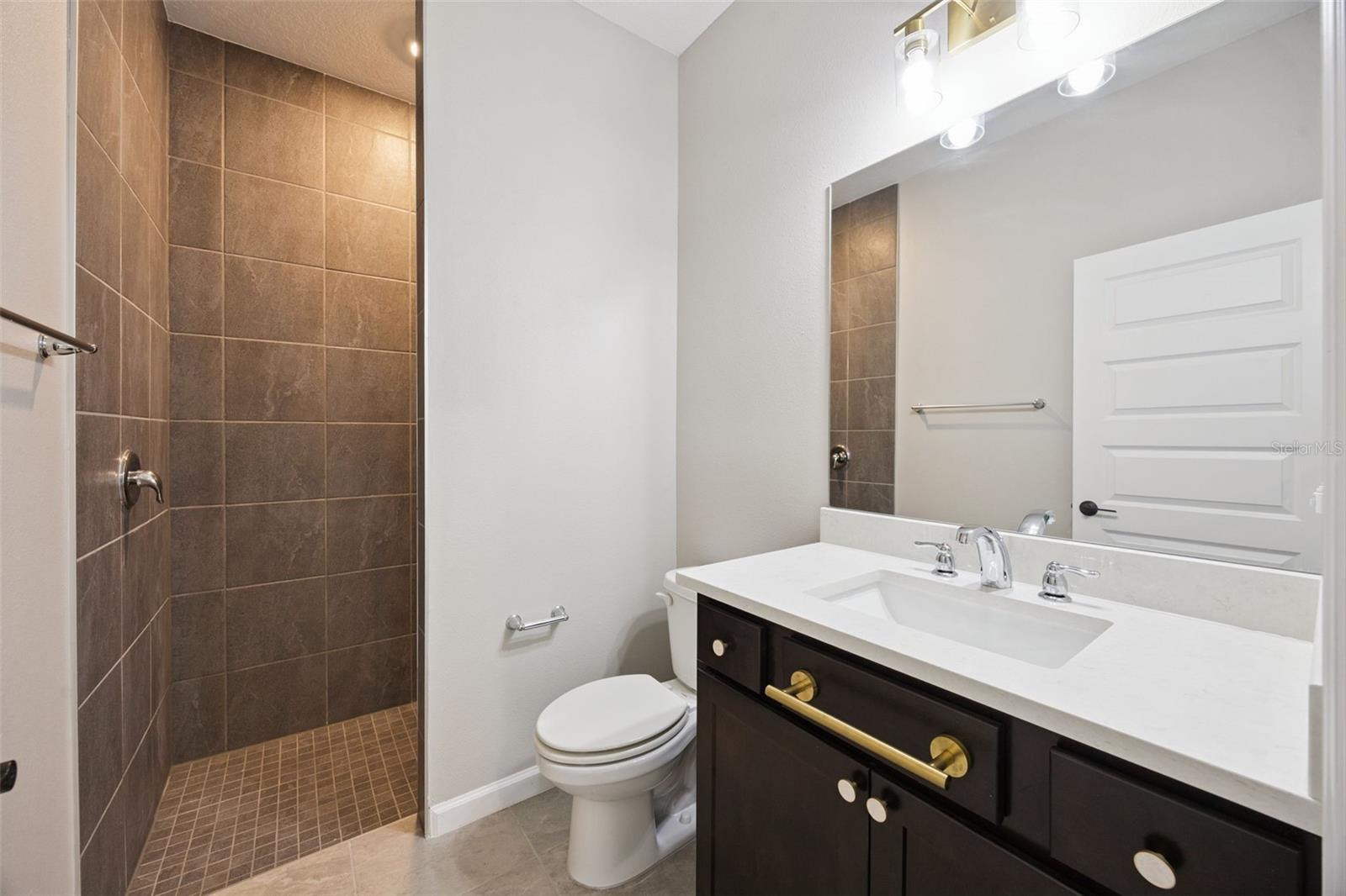 COLLINS RESERVE - Residential