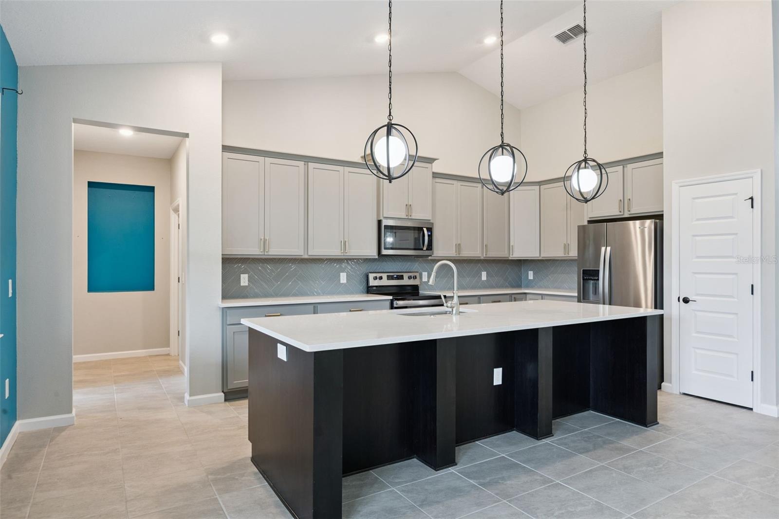 COLLINS RESERVE - Residential