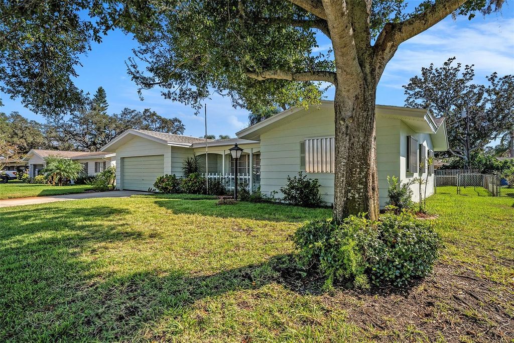 Photo of 1585 Peaceful Lane N, Clearwater, FL 33756 (MLS # TB8443088)