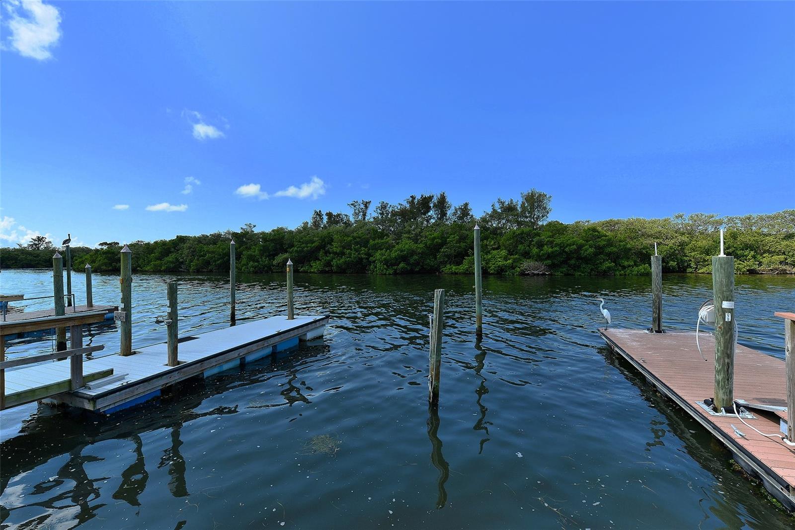 PARADISE BAY ESTATES CO-OP - Land