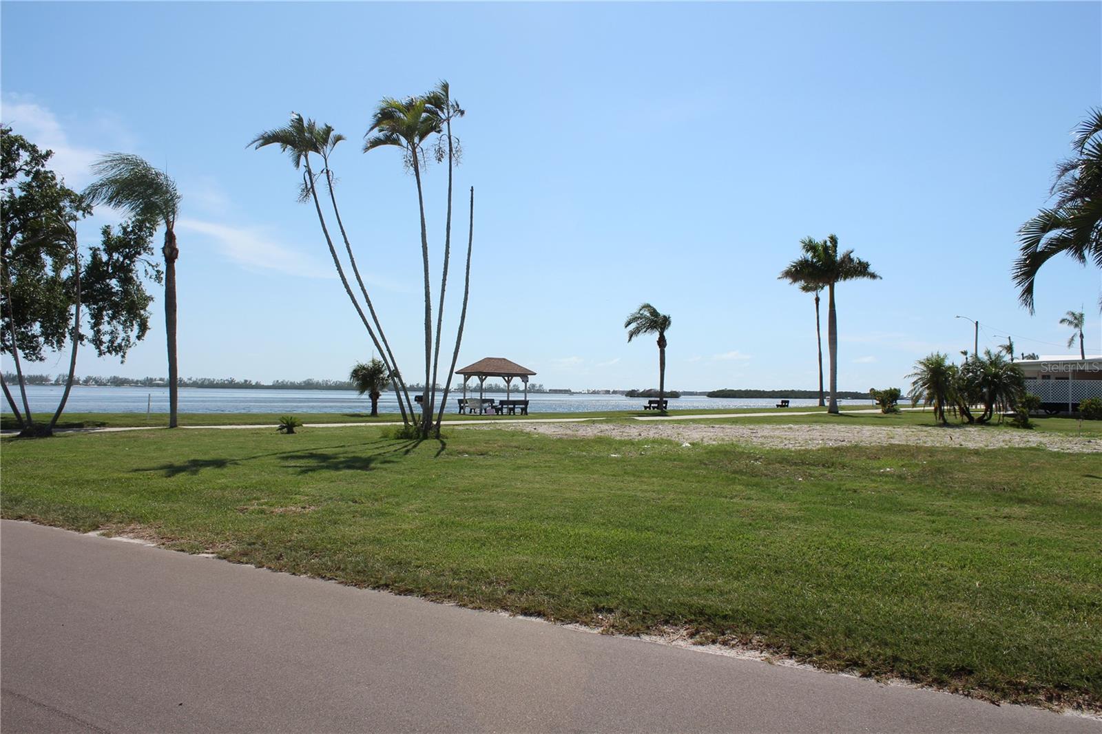 PARADISE BAY ESTATES CO-OP - Land