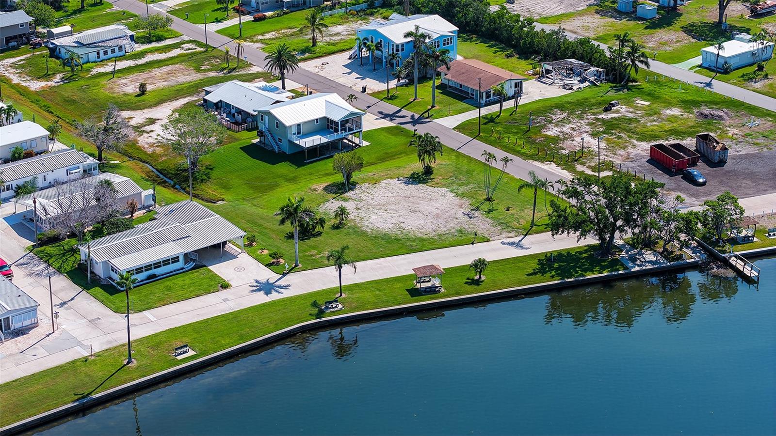 PARADISE BAY ESTATES CO-OP - Land