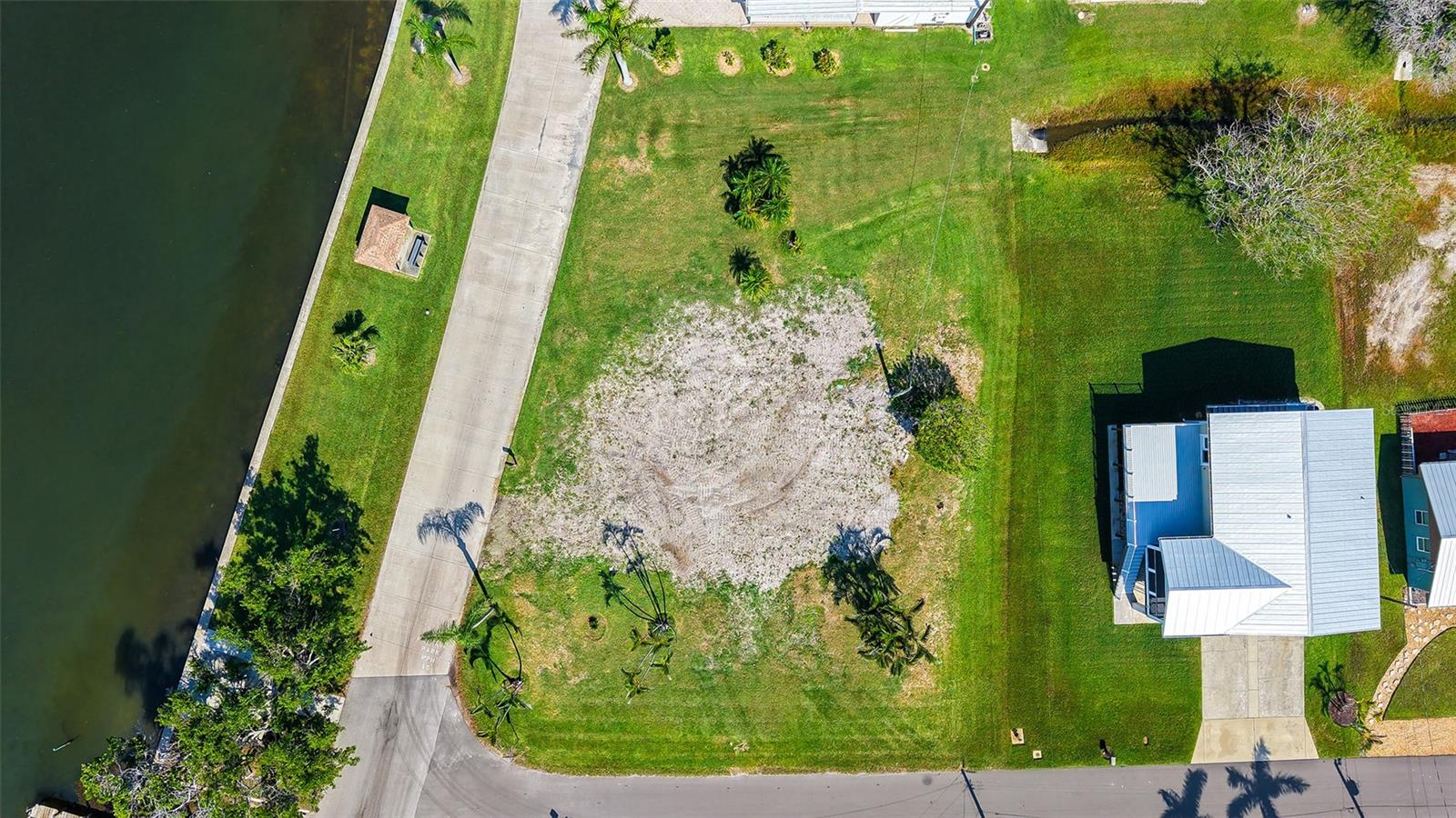 PARADISE BAY ESTATES CO-OP - Land