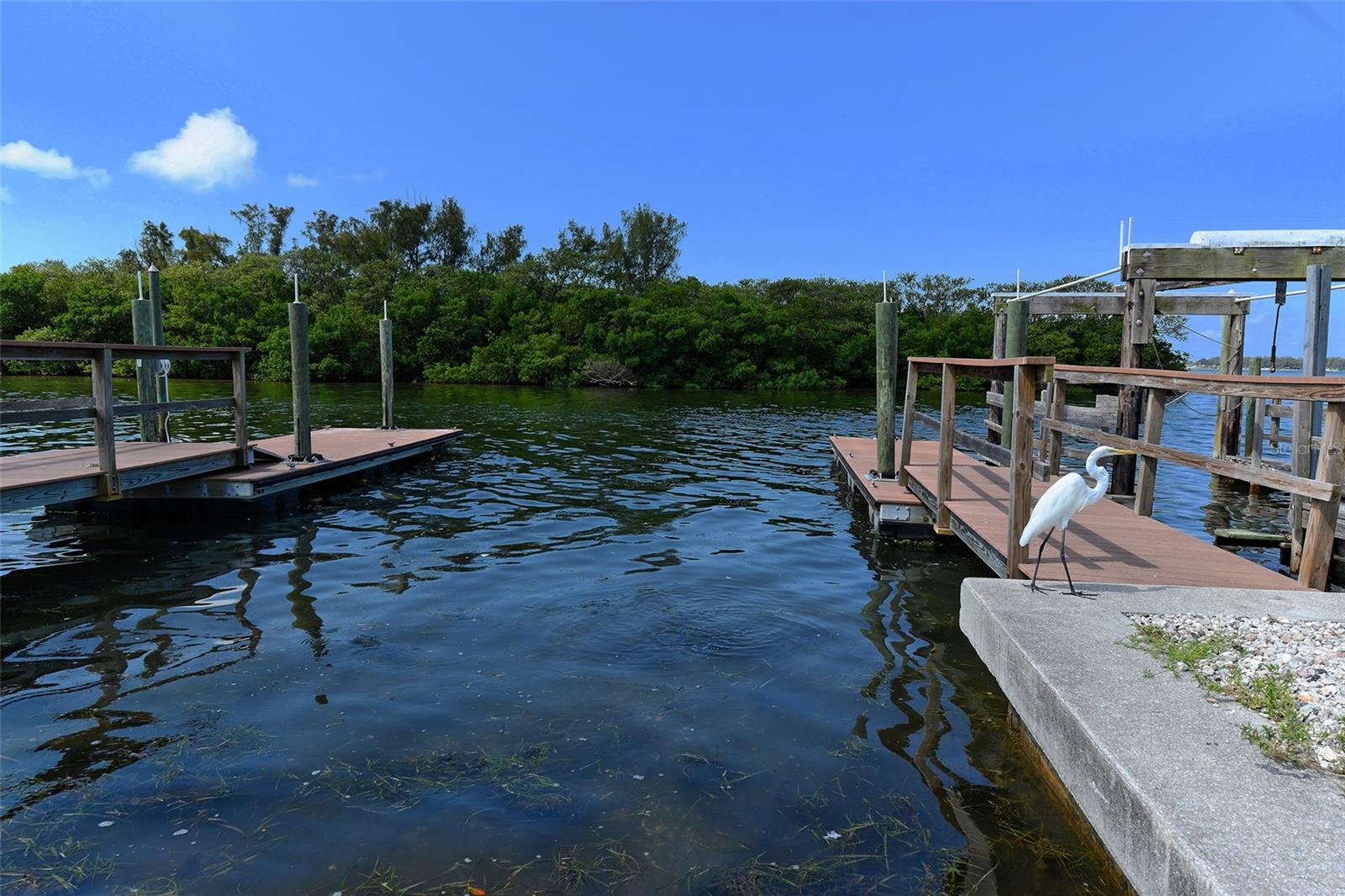 PARADISE BAY ESTATES CO-OP - Land