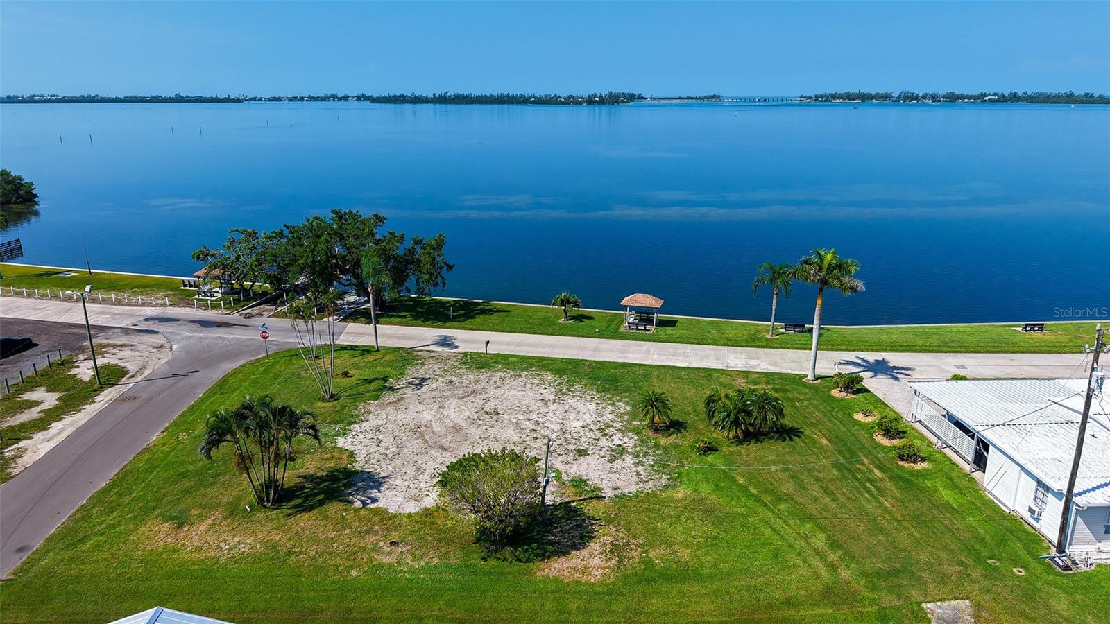PARADISE BAY ESTATES CO-OP - Land