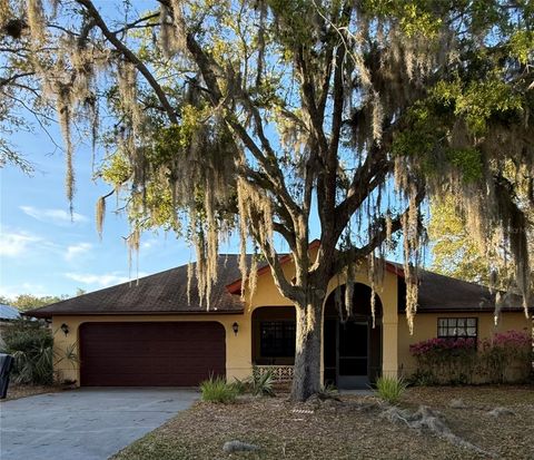 Photo of 13 Blackfoot Court, Palm Coast, FL 32137 (MLS # FC316822)