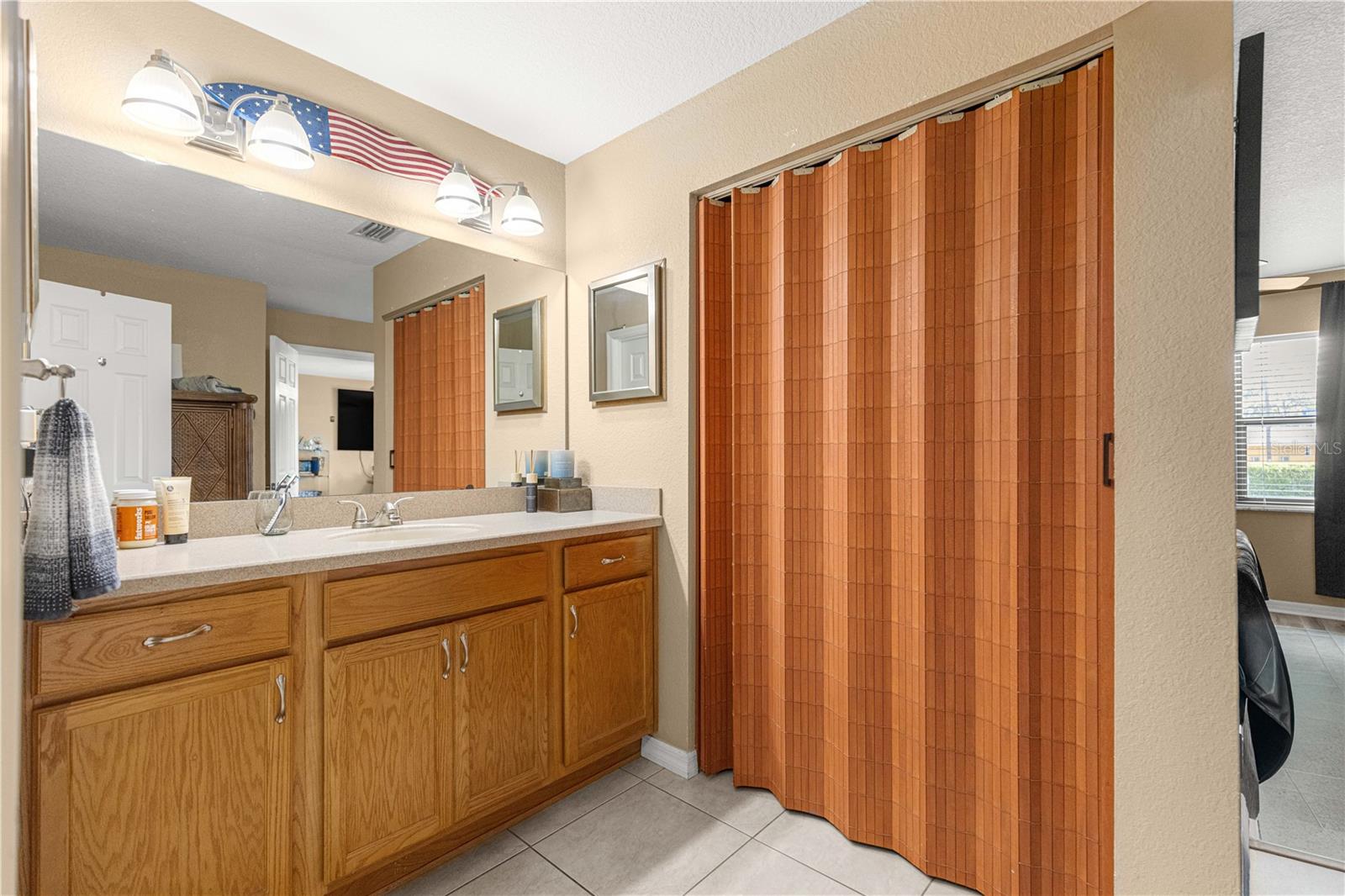 THE THREE KINGS CONDOMINIUM - Residential