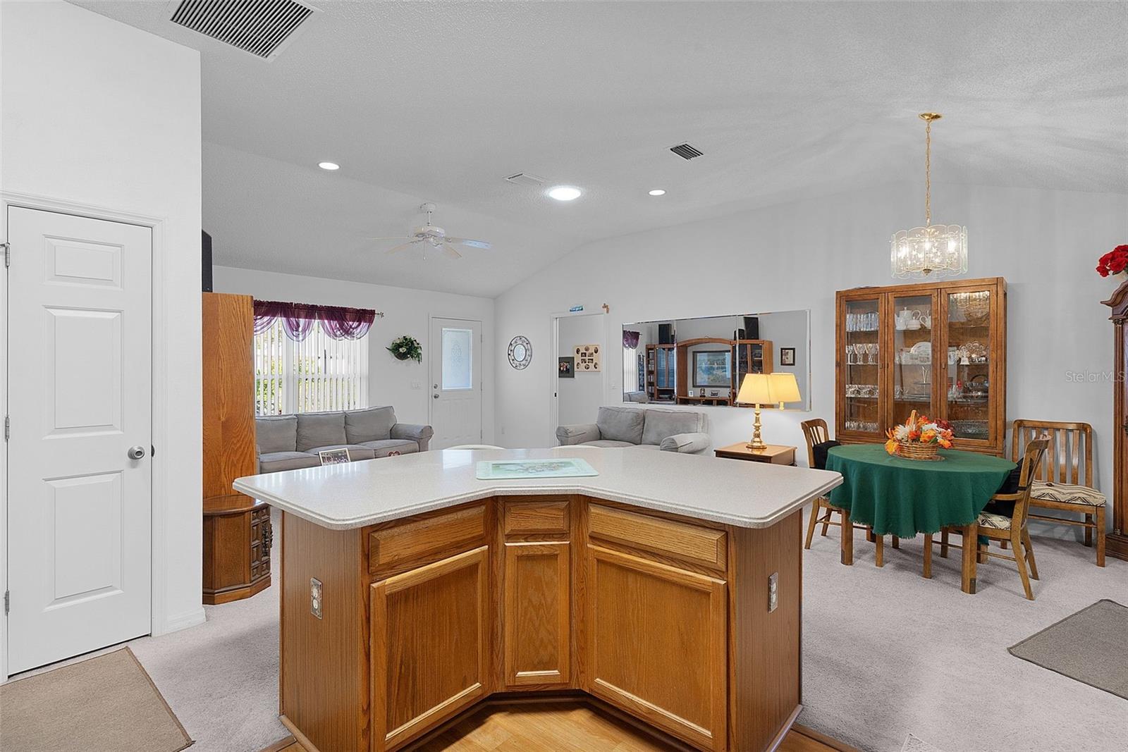 LOT 93 THE VILLAGES OF SUMTER UNIT NO. 20 PLAT BO - Residential