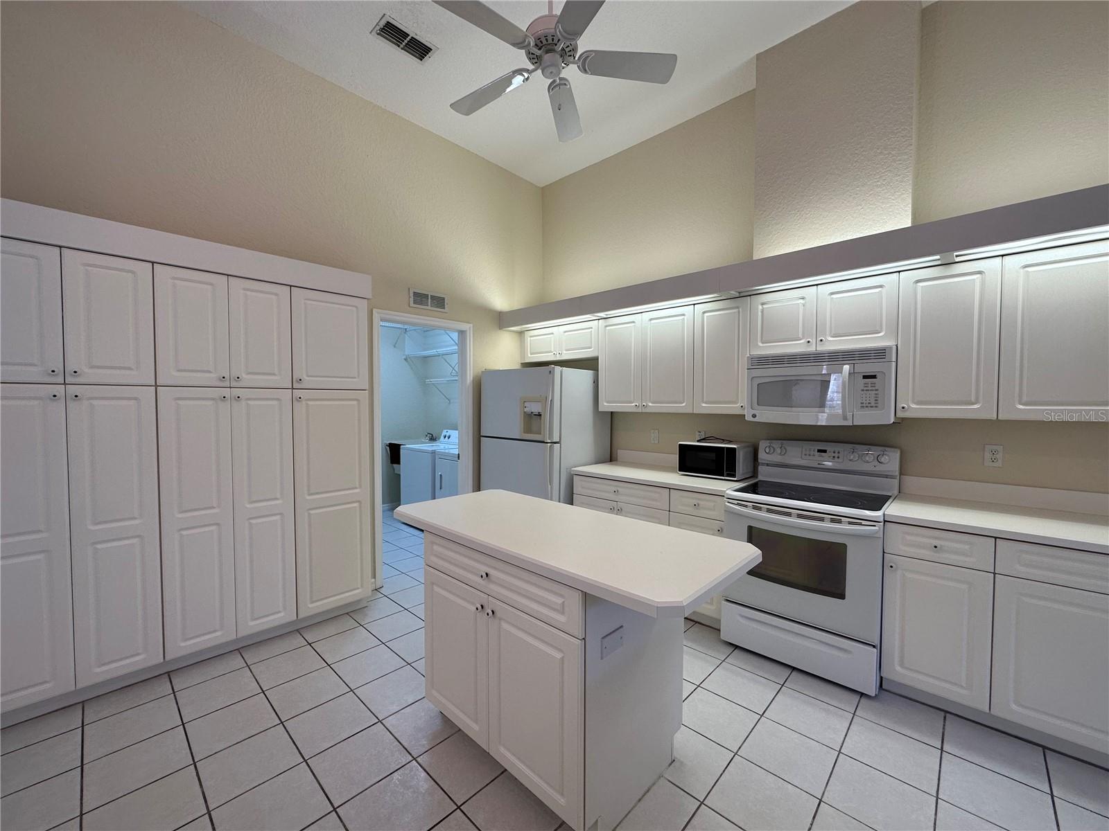 OAK RUN THE FOUNTAINS PHASE II - Residential