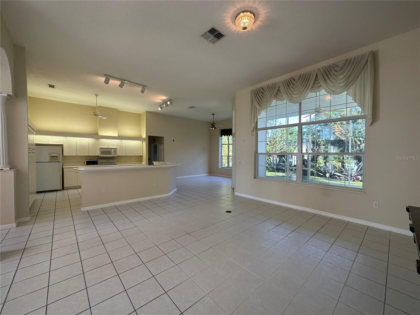 OAK RUN THE FOUNTAINS PHASE II - Residential