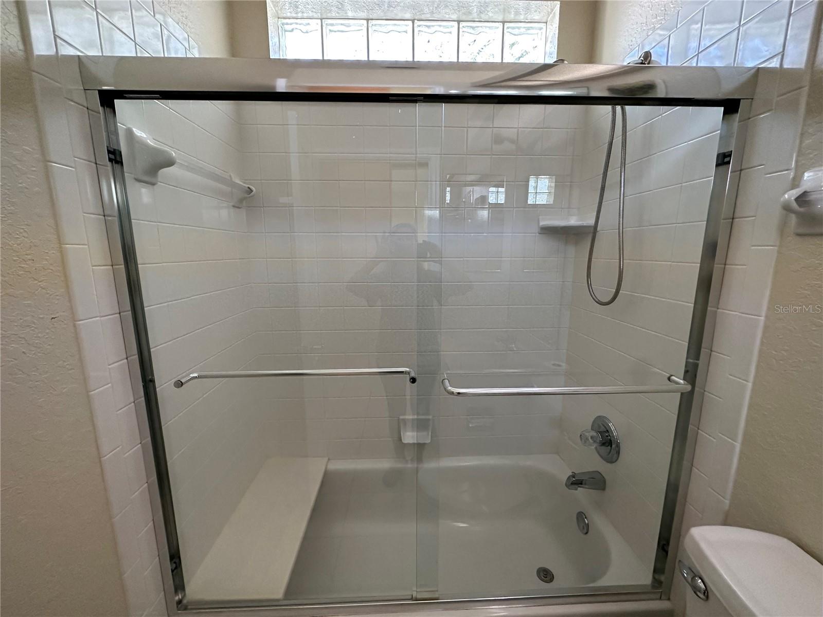 OAK RUN THE FOUNTAINS PHASE II - Residential