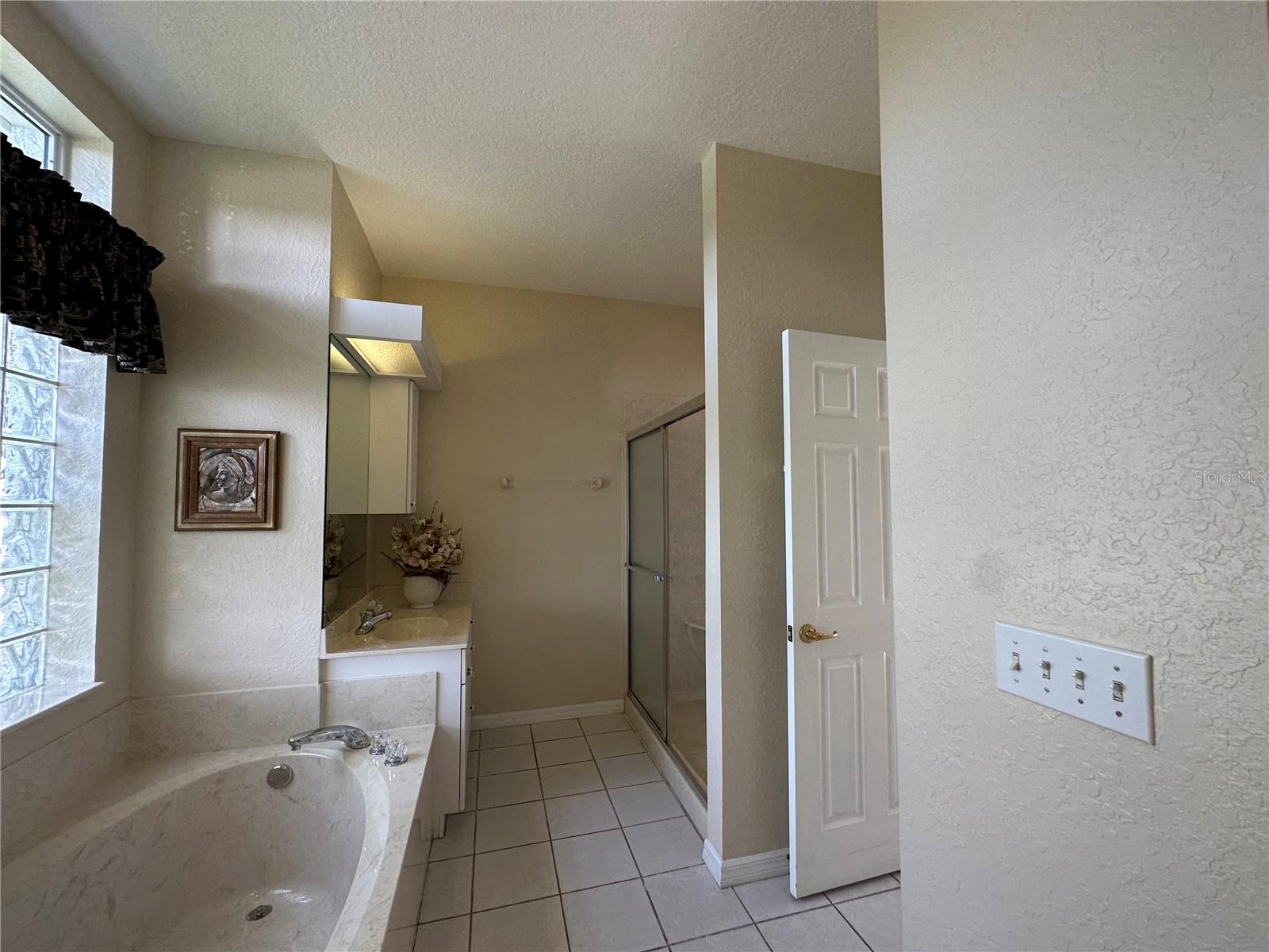 OAK RUN THE FOUNTAINS PHASE II - Residential