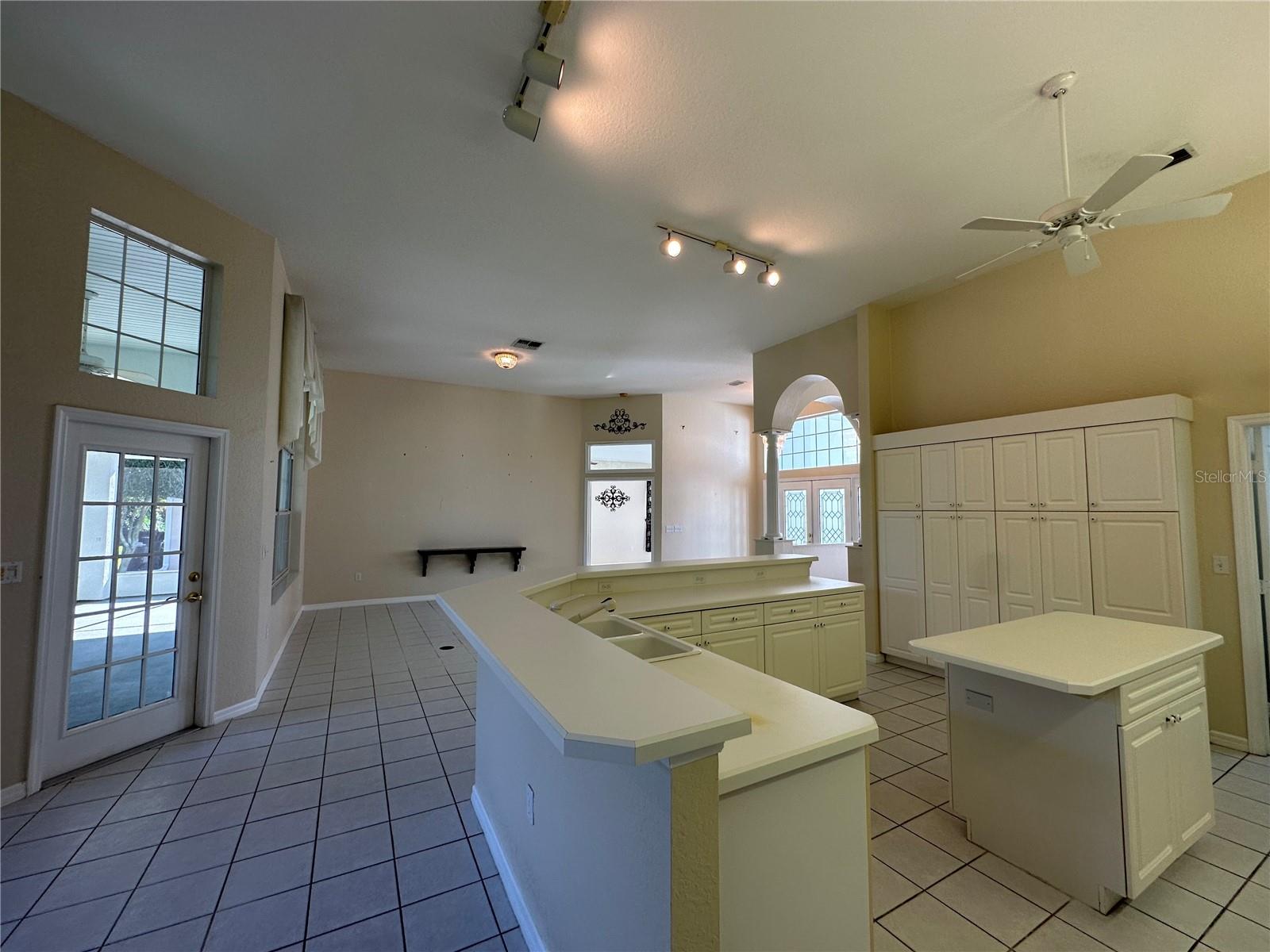 OAK RUN THE FOUNTAINS PHASE II - Residential