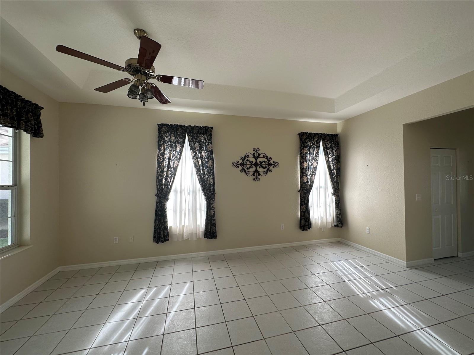 OAK RUN THE FOUNTAINS PHASE II - Residential