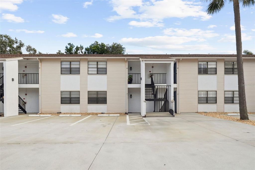 Photo of 3102 W Horatio Street #13, Tampa, FL 33609 (MLS # TB8385857)