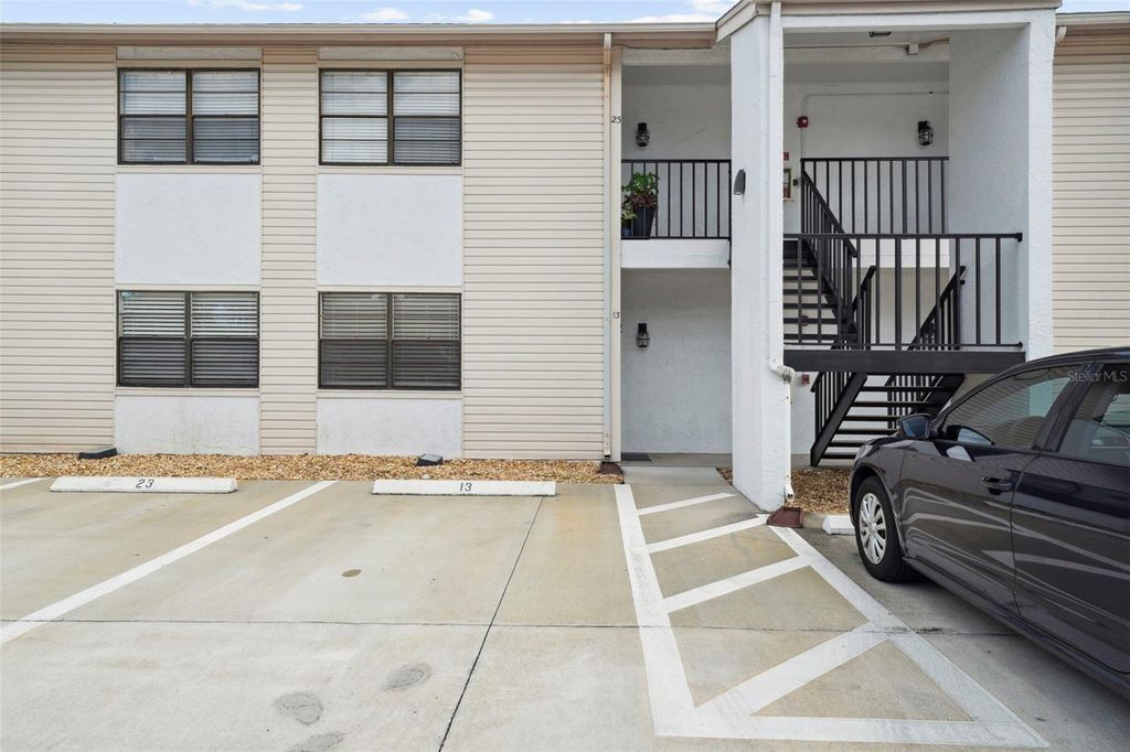 Photo of 3102 W Horatio Street #13, Tampa, FL 33609 (MLS # TB8385857)