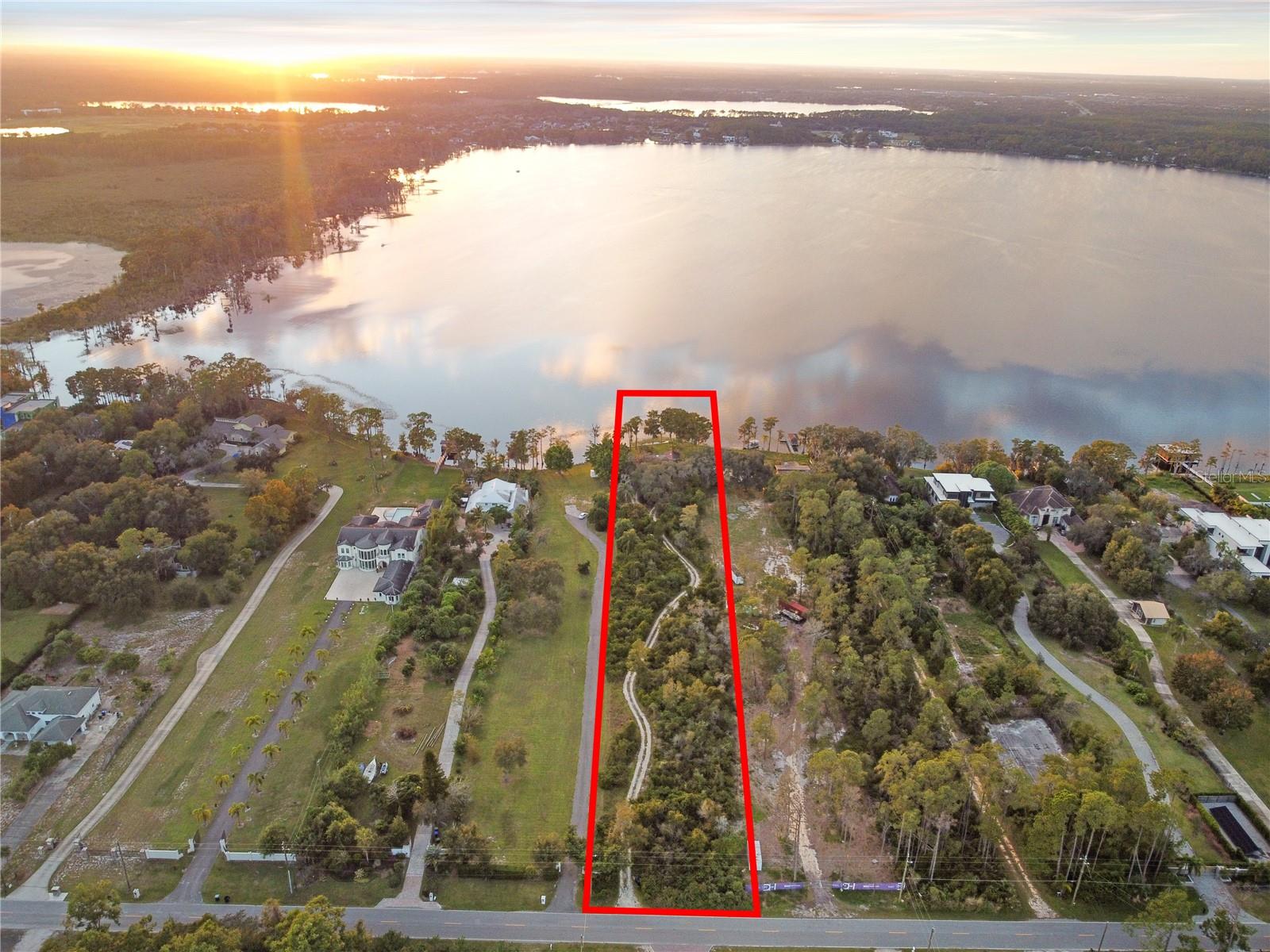 MILLIONAIRS ROW - Land