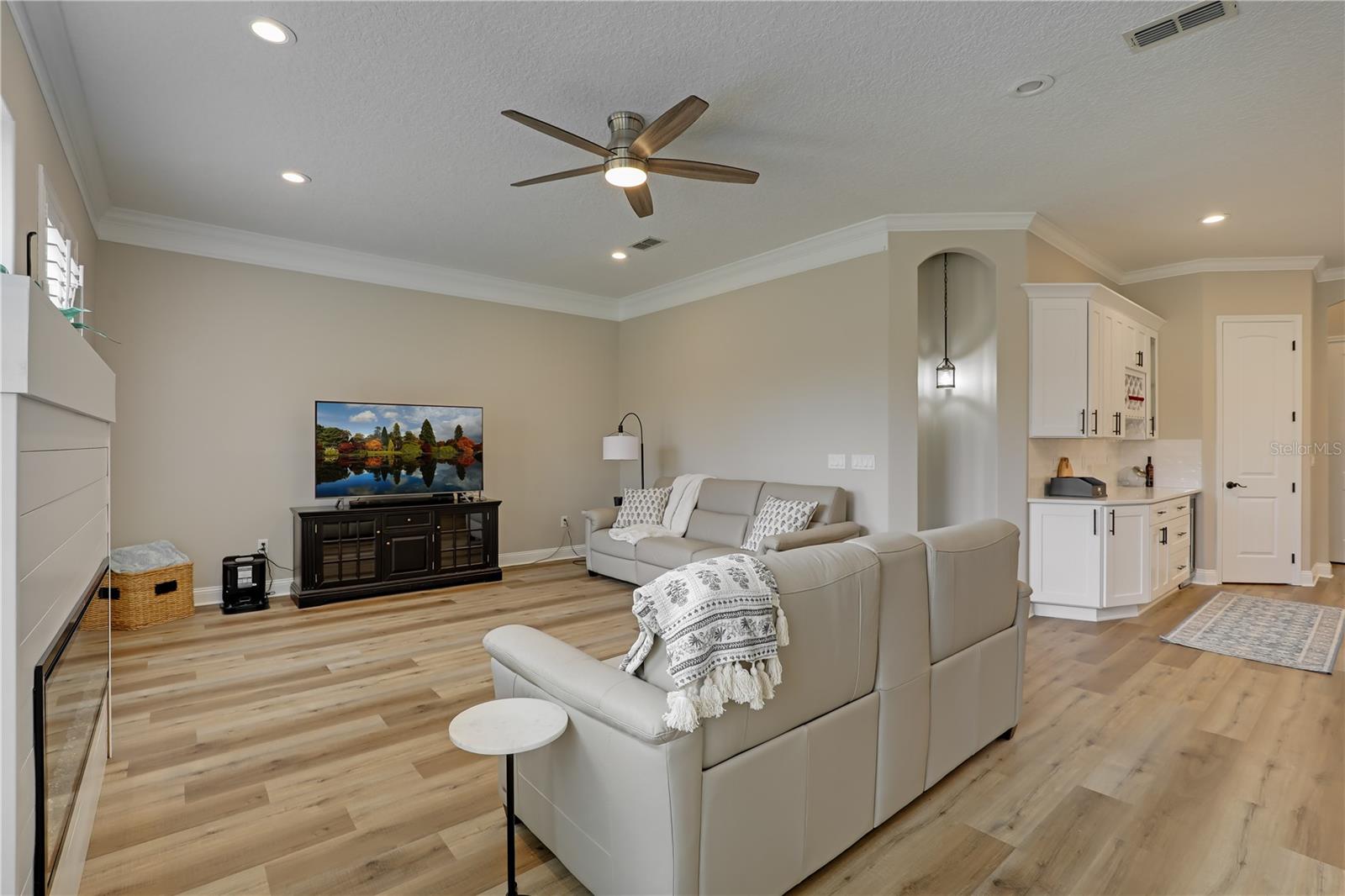 RIVERWALK ESTATES - Residential