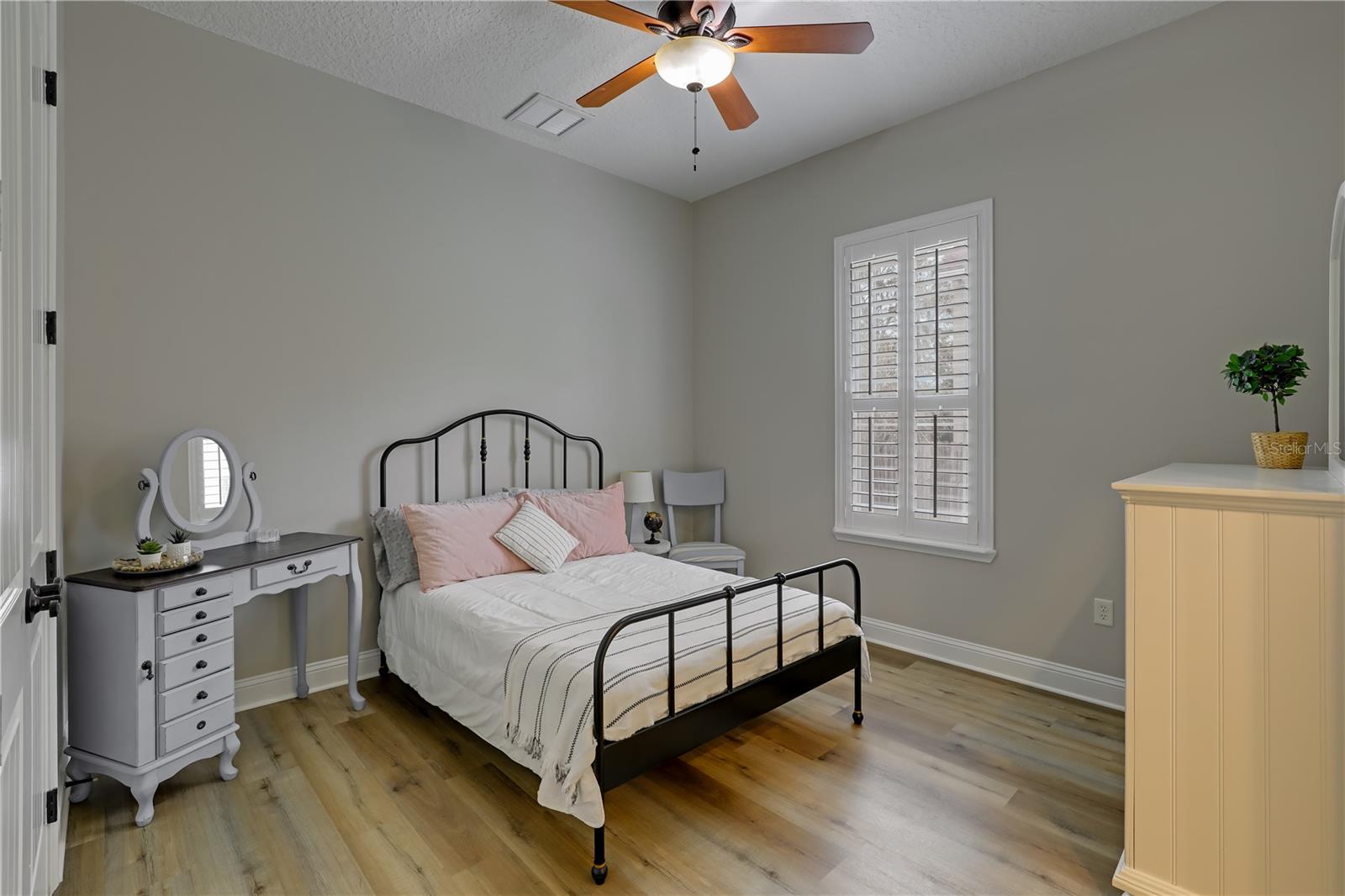 RIVERWALK ESTATES - Residential