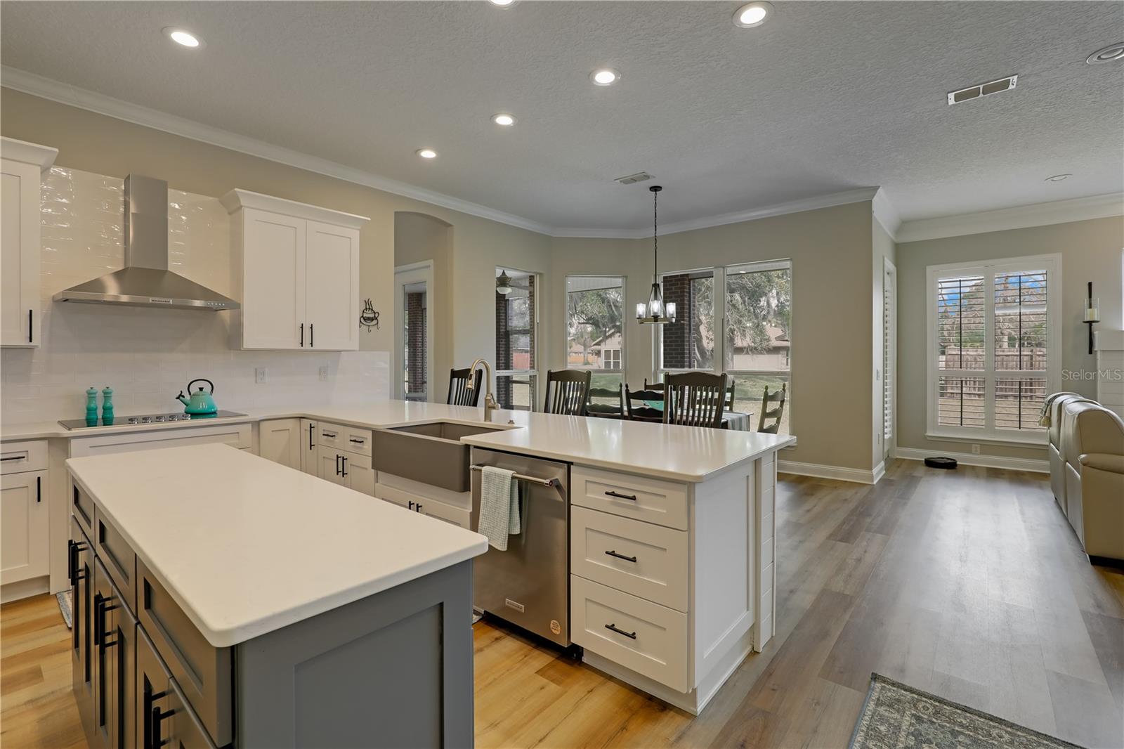 RIVERWALK ESTATES - Residential