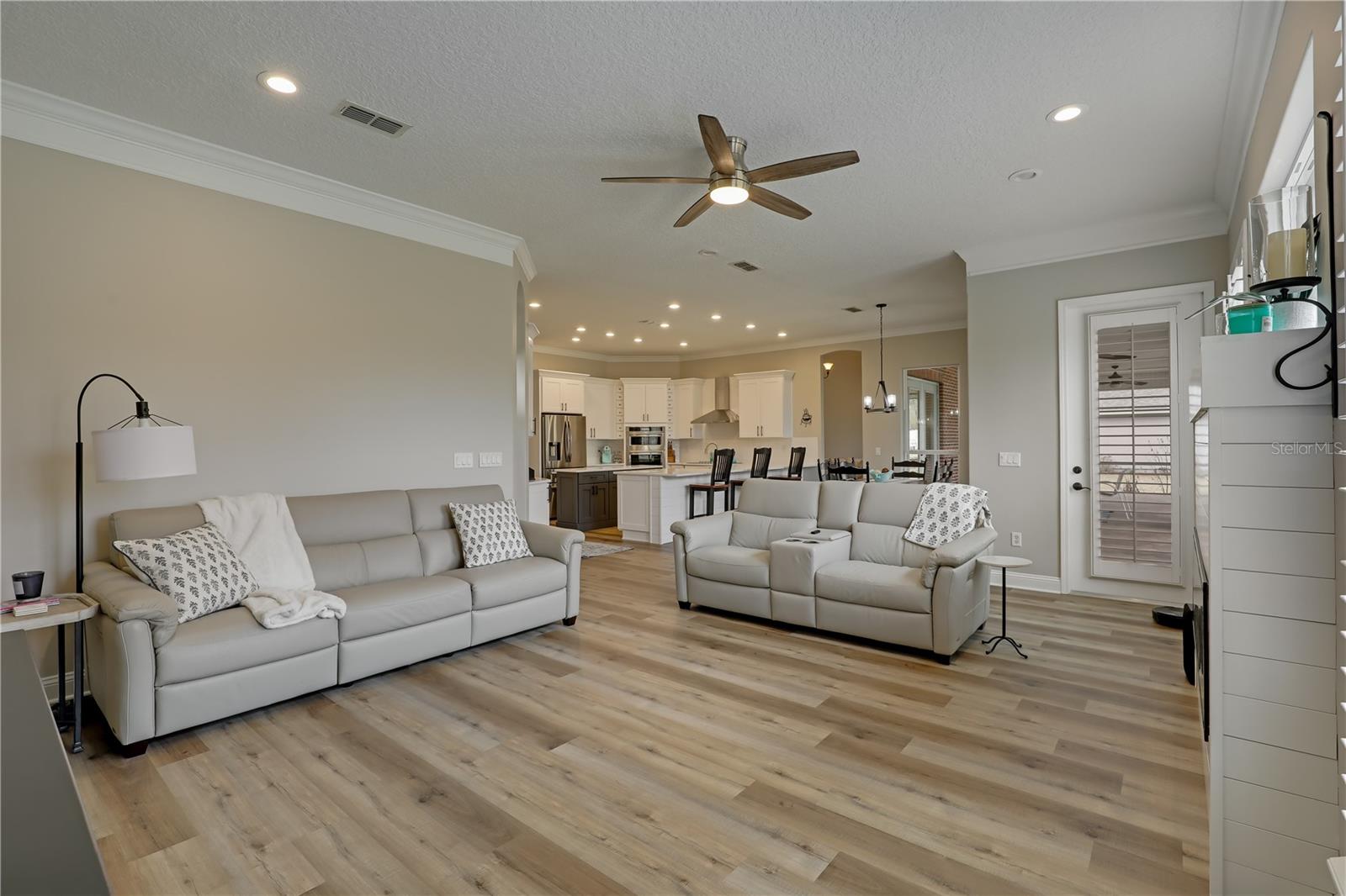 RIVERWALK ESTATES - Residential