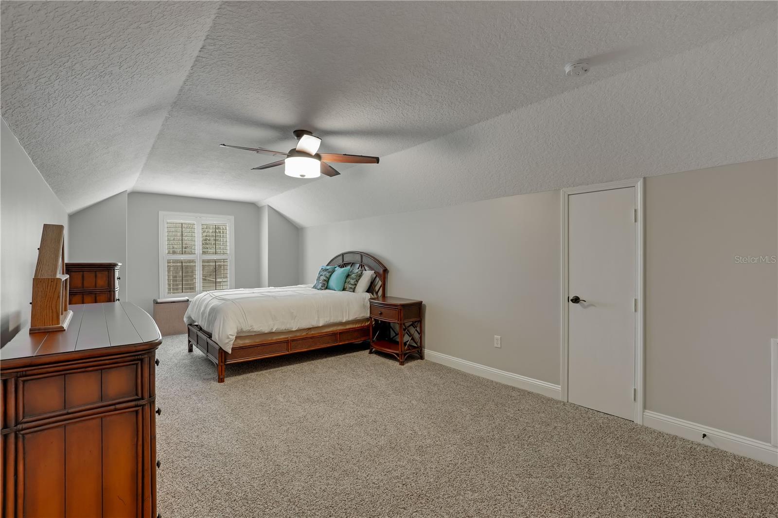 RIVERWALK ESTATES - Residential