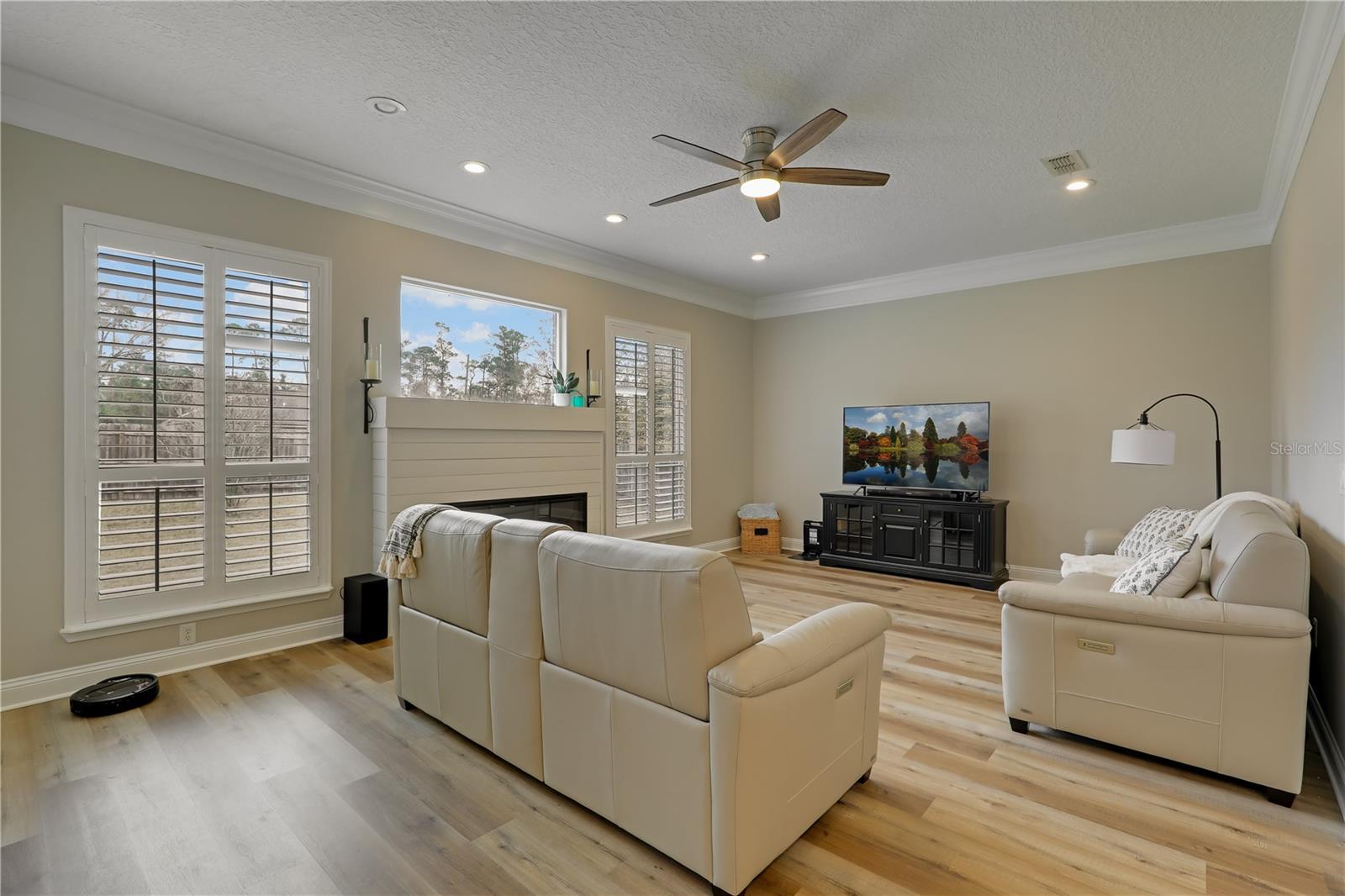 RIVERWALK ESTATES - Residential