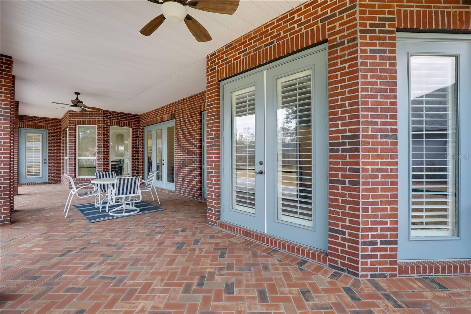 RIVERWALK ESTATES - Residential