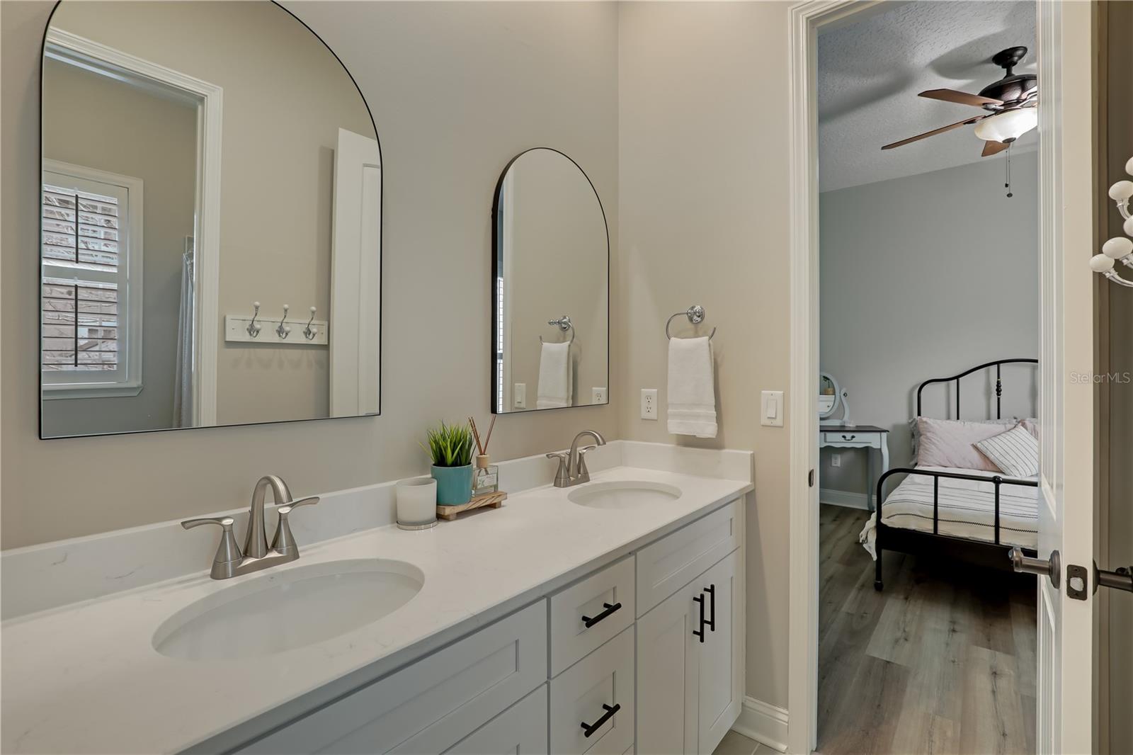 RIVERWALK ESTATES - Residential