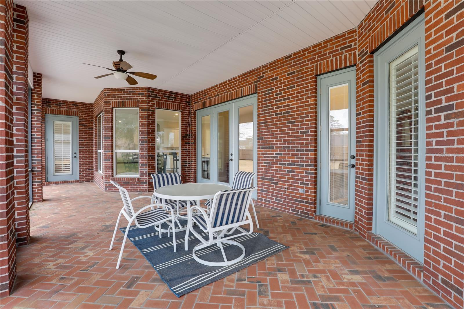 RIVERWALK ESTATES - Residential