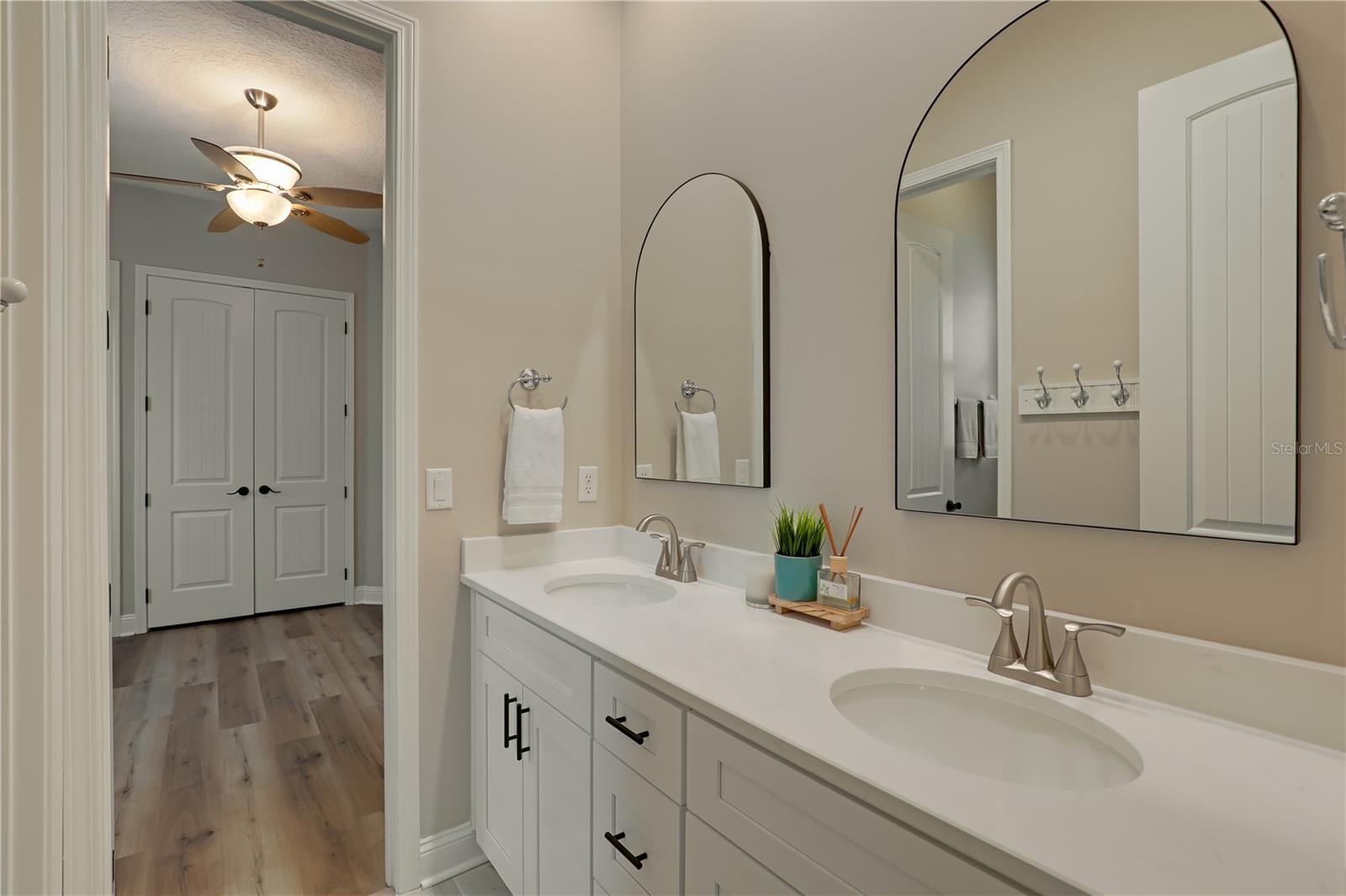 RIVERWALK ESTATES - Residential