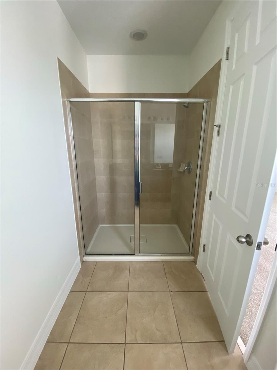 MILLENNIA PARK PH 2 - Residential Lease