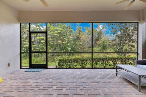 A home in LAKELAND