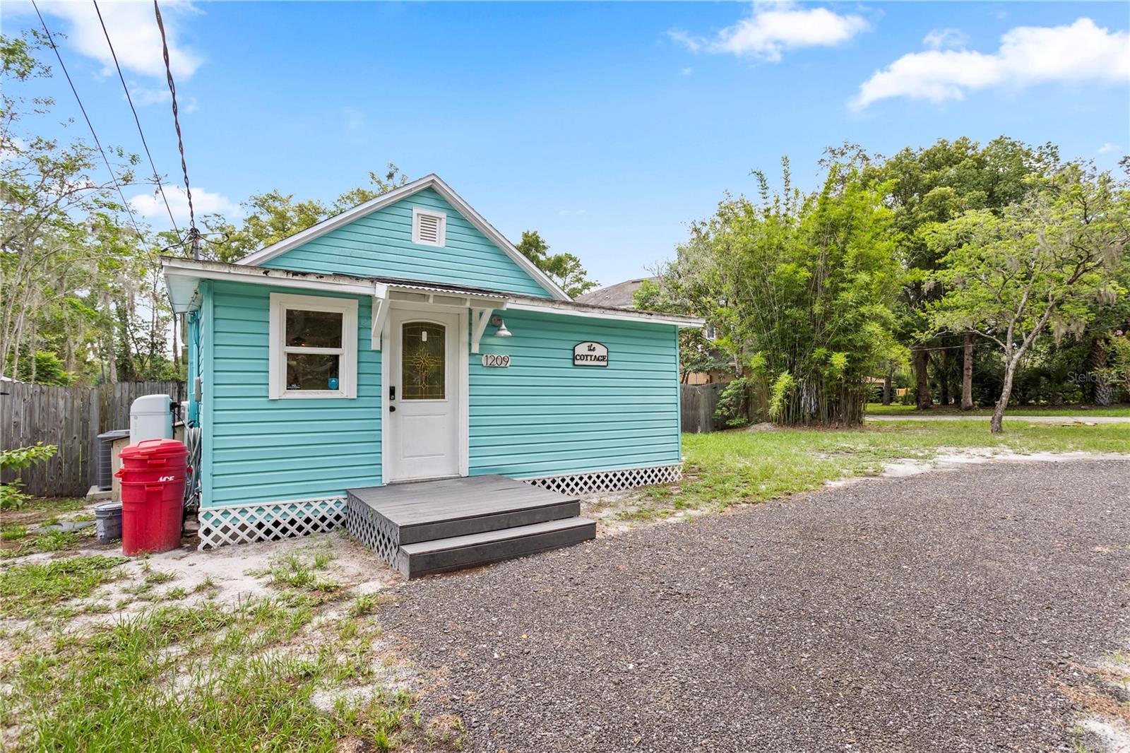 1209 QUINTUPLET COURT