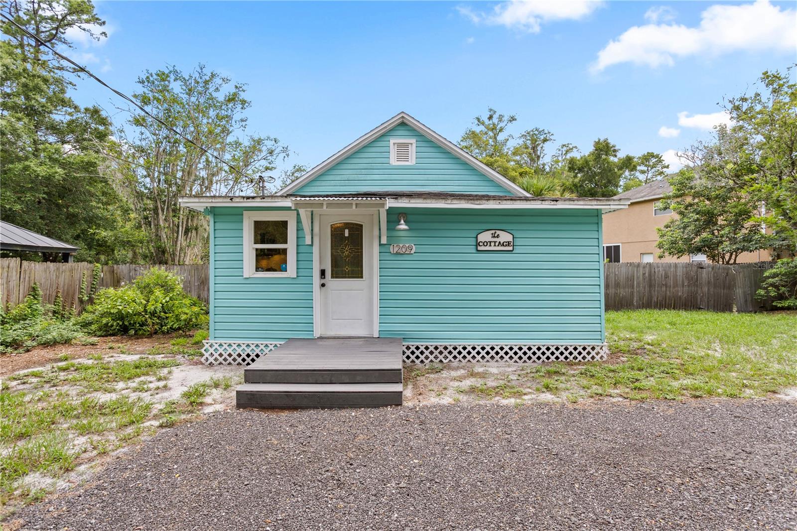 1209 QUINTUPLET COURT