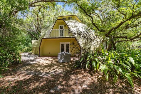 Photo of 5789 N Apopka Vineland Road, Orlando, FL 32818 (MLS # O6362376)