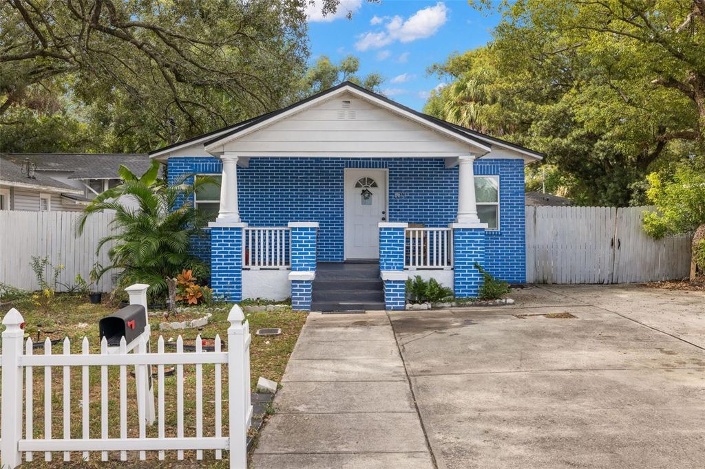 Photo of 8012 N 11th Street, Tampa, FL 33604 (MLS # TB8433236)