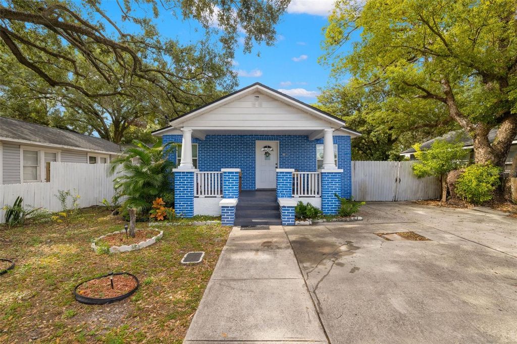 Photo of 8012 N 11th Street, Tampa, FL 33604 (MLS # TB8433236)
