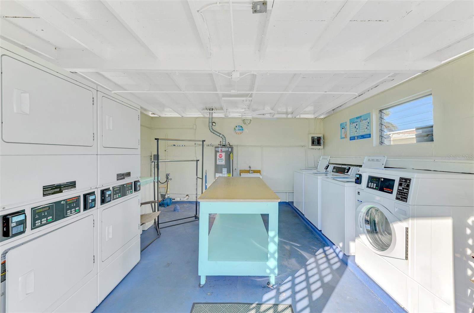 LAZY LAGOON MOB HME PARK COOP - Residential