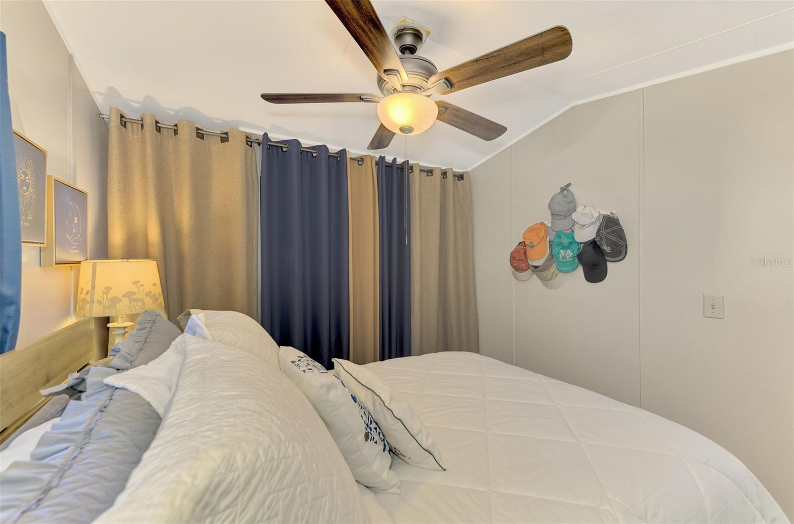 LAZY LAGOON MOB HME PARK COOP - Residential