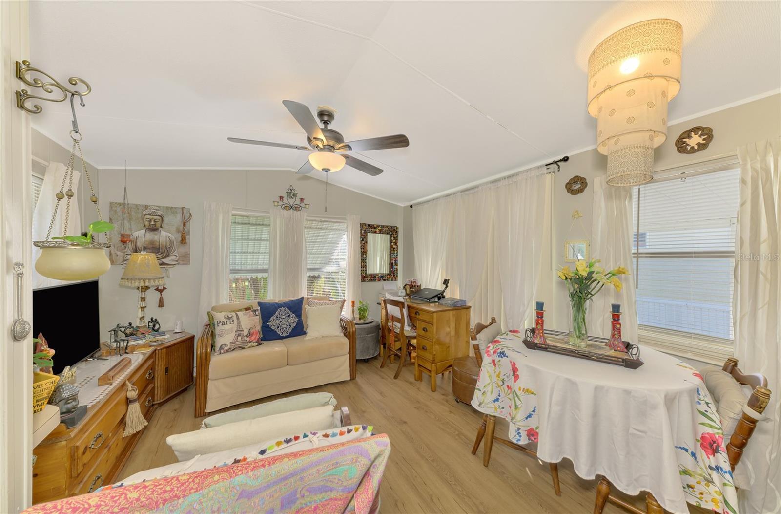 LAZY LAGOON MOB HME PARK COOP - Residential