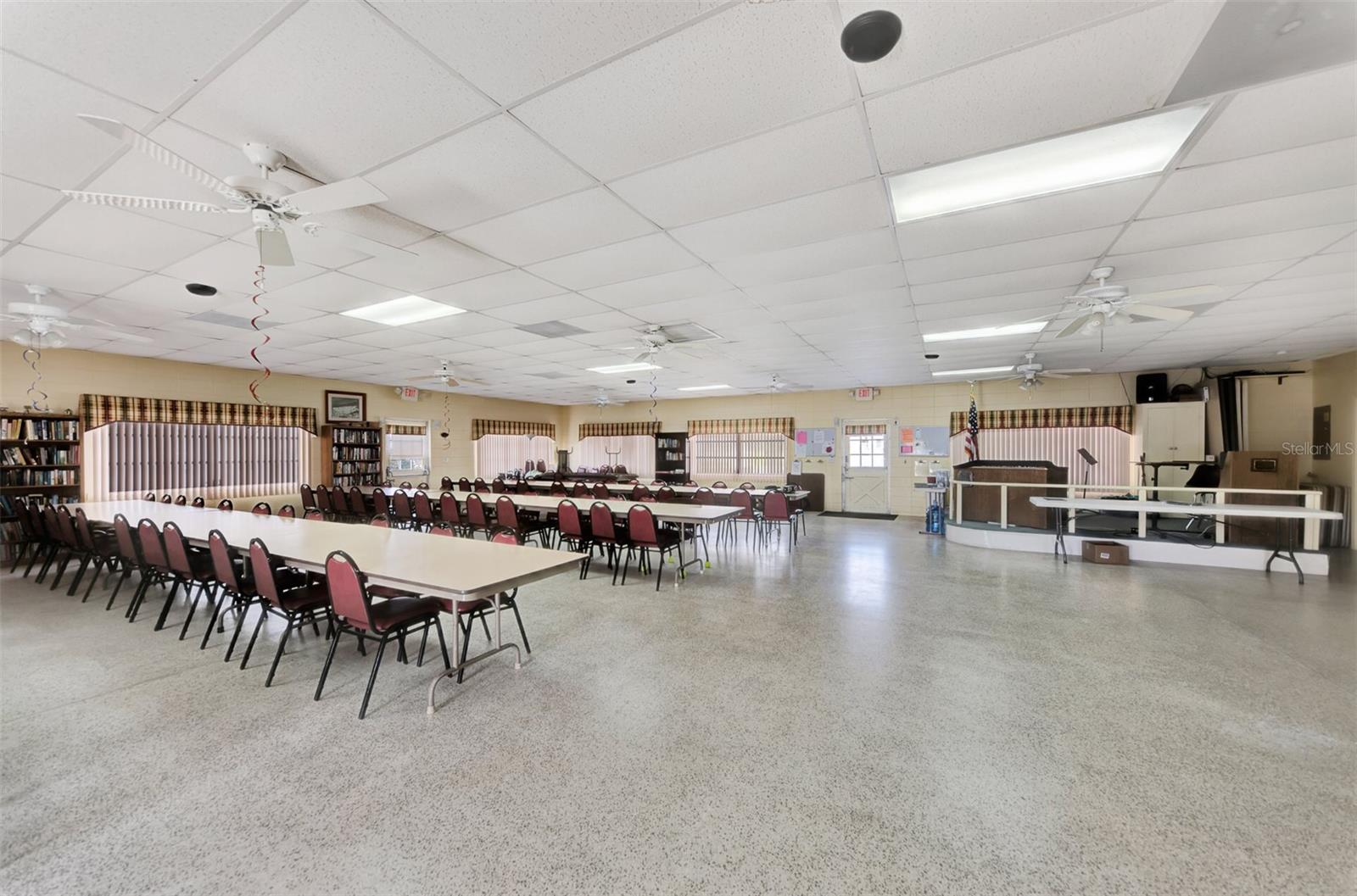 LAZY LAGOON MOB HME PARK COOP - Residential