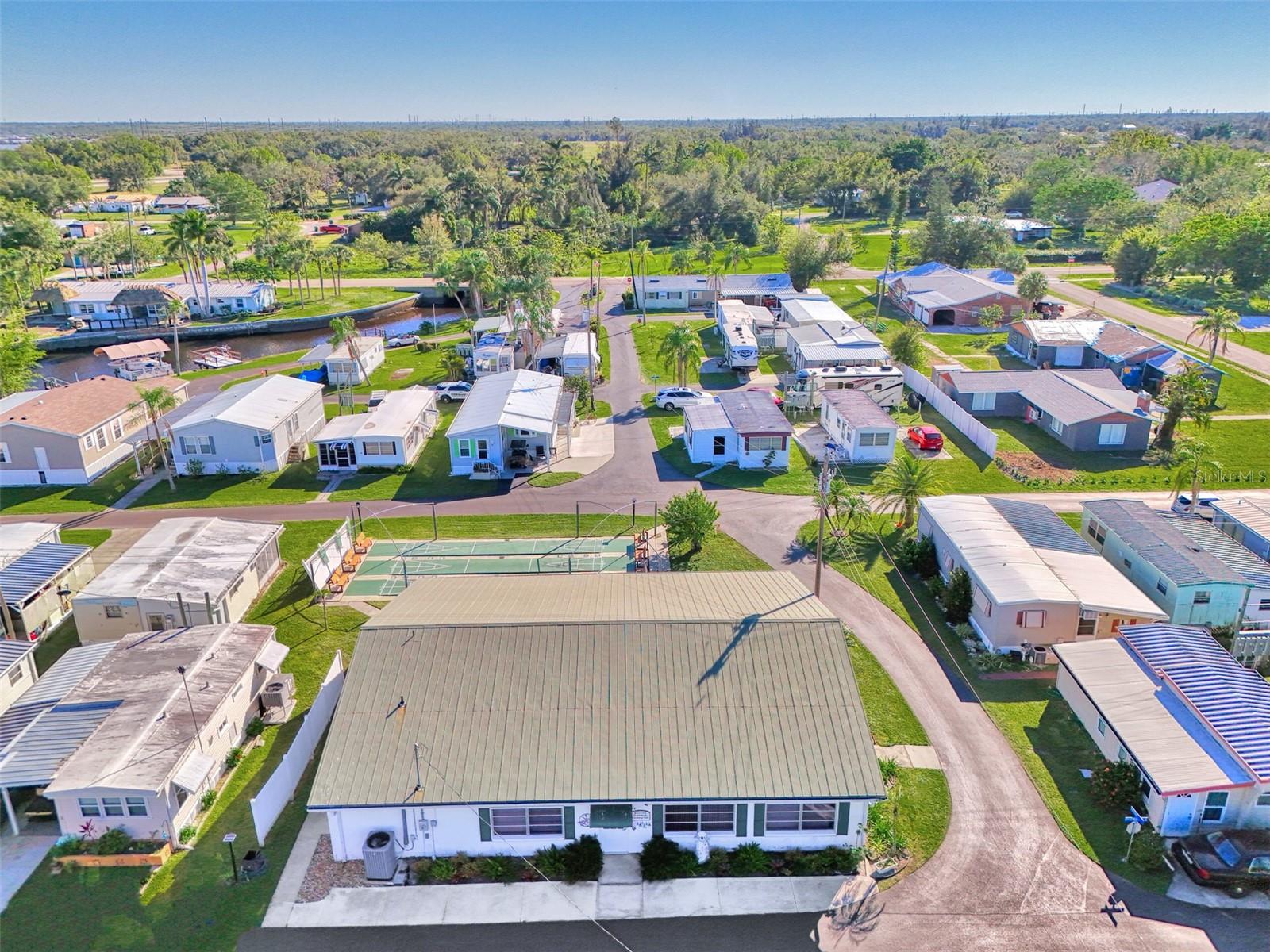 LAZY LAGOON MOB HME PARK COOP - Residential