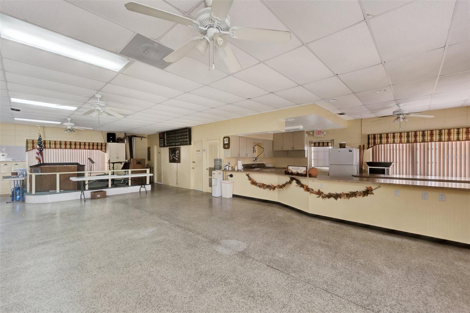 LAZY LAGOON MOB HME PARK COOP - Residential