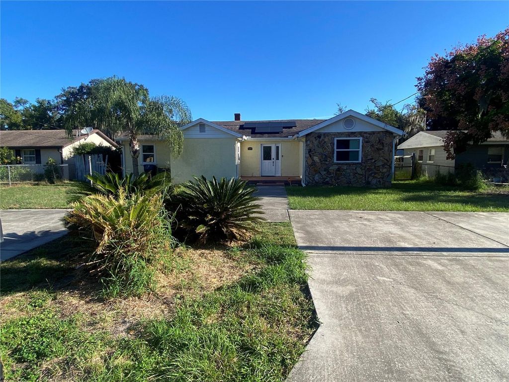 Photo of 124 Elaine Drive, Auburndale, FL 33823 (MLS # P4936850)